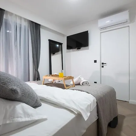 Apartment Luxury Rooftop Duplex