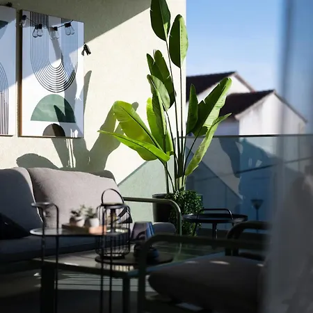 Luxury Rooftop Duplex *