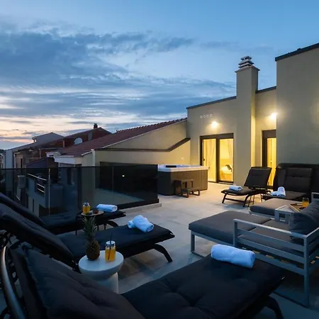 Apartment Luxury Rooftop Duplex *